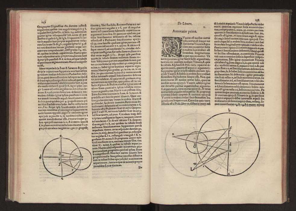 Petri Nonii Salaciensis de arte atque ratione navigandi libri duo. Eiusdem in theoricas planetarum Georgij Purbachij annotationes, & in problema mechanicum Aristotelis de motu navigij ex remis annotatio una. Eiusdem de erratis Orontij Finoei liber unus. Eiusdem de crepusculis lib. I cum libello Allacen de causis crepusculorumDe arte atque ratione navigandi libri duo 87