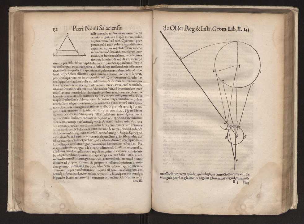Petri Nonii Salaciensis opera: quae complectuntur primum, duos libros, in quorum priore tractantur pulcherrima problemata: in altero traduntur ex mathematicis disciplinis regul & instrumenta artis navigandi, quibus varia rerum astronomicarum book.html fico.html listagens wwwbook1~ circa coelestium corporum motus explorare possumus. Deinde, annotationes in Aristotelis problema mechanicum de motu navigii ex remis: item in Georgii Pvrbachii planetarum theoricas annotationes, quibus multa hactenus perperam intellecta, ab allisq[ue] praeterita exponuntur. Eiusdem, de erratis Orontii Finoei liber unus. Postremo, de crepusculis lib. I. cum libello allacen de causis crepusculorum. Quae quemadmodum mole exigua videntur, ita virtute ingentia, lector candide, intelliges 74