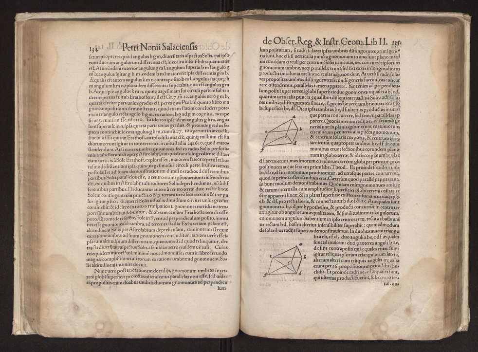 Petri Nonii Salaciensis opera: quae complectuntur primum, duos libros, in quorum priore tractantur pulcherrima problemata: in altero traduntur ex mathematicis disciplinis regul & instrumenta artis navigandi, quibus varia rerum astronomicarum book.html fico.html listagens wwwbook1~ circa coelestium corporum motus explorare possumus. Deinde, annotationes in Aristotelis problema mechanicum de motu navigii ex remis: item in Georgii Pvrbachii planetarum theoricas annotationes, quibus multa hactenus perperam intellecta, ab allisq[ue] praeterita exponuntur. Eiusdem, de erratis Orontii Finoei liber unus. Postremo, de crepusculis lib. I. cum libello allacen de causis crepusculorum. Quae quemadmodum mole exigua videntur, ita virtute ingentia, lector candide, intelliges 75