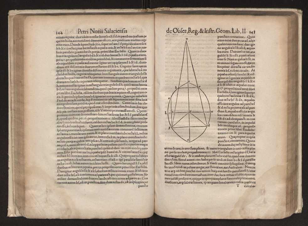 Petri Nonii Salaciensis opera: quae complectuntur primum, duos libros, in quorum priore tractantur pulcherrima problemata: in altero traduntur ex mathematicis disciplinis regul & instrumenta artis navigandi, quibus varia rerum astronomicarum book.html fico.html listagens wwwbook1~ circa coelestium corporum motus explorare possumus. Deinde, annotationes in Aristotelis problema mechanicum de motu navigii ex remis: item in Georgii Pvrbachii planetarum theoricas annotationes, quibus multa hactenus perperam intellecta, ab allisq[ue] praeterita exponuntur. Eiusdem, de erratis Orontii Finoei liber unus. Postremo, de crepusculis lib. I. cum libello allacen de causis crepusculorum. Quae quemadmodum mole exigua videntur, ita virtute ingentia, lector candide, intelliges 80