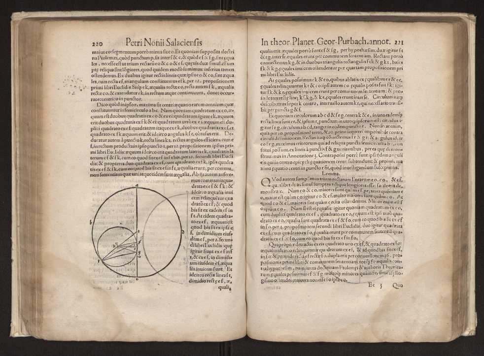 Petri Nonii Salaciensis opera: quae complectuntur primum, duos libros, in quorum priore tractantur pulcherrima problemata: in altero traduntur ex mathematicis disciplinis regul & instrumenta artis navigandi, quibus varia rerum astronomicarum book.html fico.html listagens wwwbook1~ circa coelestium corporum motus explorare possumus. Deinde, annotationes in Aristotelis problema mechanicum de motu navigii ex remis: item in Georgii Pvrbachii planetarum theoricas annotationes, quibus multa hactenus perperam intellecta, ab allisq[ue] praeterita exponuntur. Eiusdem, de erratis Orontii Finoei liber unus. Postremo, de crepusculis lib. I. cum libello allacen de causis crepusculorum. Quae quemadmodum mole exigua videntur, ita virtute ingentia, lector candide, intelliges 118