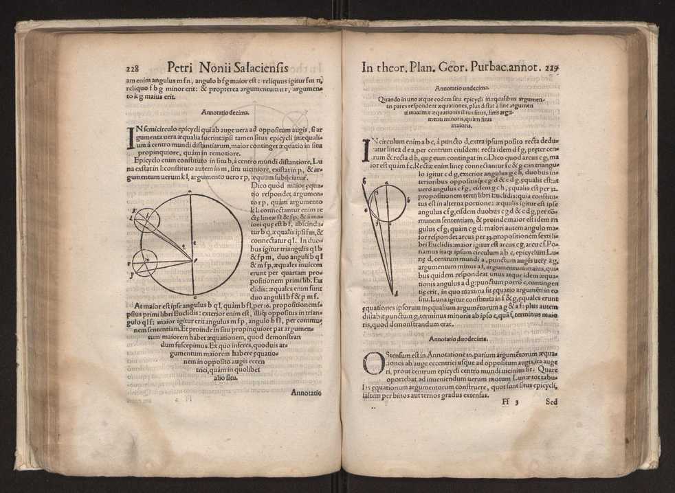 Petri Nonii Salaciensis opera: quae complectuntur primum, duos libros, in quorum priore tractantur pulcherrima problemata: in altero traduntur ex mathematicis disciplinis regul & instrumenta artis navigandi, quibus varia rerum astronomicarum book.html fico.html listagens wwwbook1~ circa coelestium corporum motus explorare possumus. Deinde, annotationes in Aristotelis problema mechanicum de motu navigii ex remis: item in Georgii Pvrbachii planetarum theoricas annotationes, quibus multa hactenus perperam intellecta, ab allisq[ue] praeterita exponuntur. Eiusdem, de erratis Orontii Finoei liber unus. Postremo, de crepusculis lib. I. cum libello allacen de causis crepusculorum. Quae quemadmodum mole exigua videntur, ita virtute ingentia, lector candide, intelliges 122