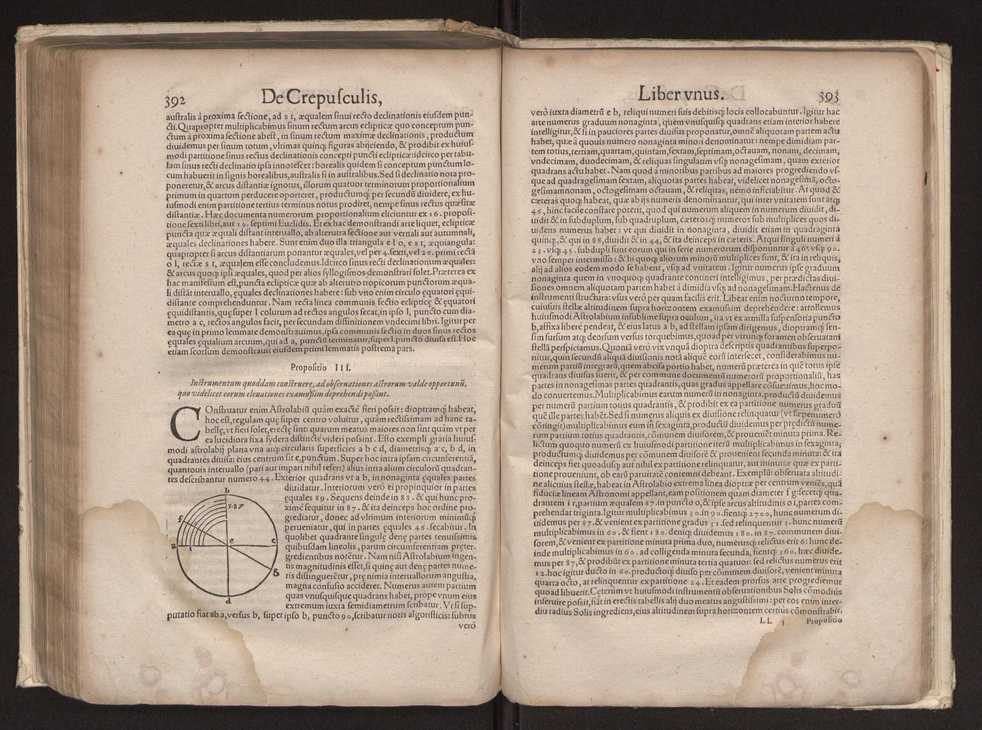 Petri Nonii Salaciensis opera: quae complectuntur primum, duos libros, in quorum priore tractantur pulcherrima problemata: in altero traduntur ex mathematicis disciplinis regul & instrumenta artis navigandi, quibus varia rerum astronomicarum book.html fico.html listagens wwwbook1~ circa coelestium corporum motus explorare possumus. Deinde, annotationes in Aristotelis problema mechanicum de motu navigii ex remis: item in Georgii Pvrbachii planetarum theoricas annotationes, quibus multa hactenus perperam intellecta, ab allisq[ue] praeterita exponuntur. Eiusdem, de erratis Orontii Finoei liber unus. Postremo, de crepusculis lib. I. cum libello allacen de causis crepusculorum. Quae quemadmodum mole exigua videntur, ita virtute ingentia, lector candide, intelliges 204
