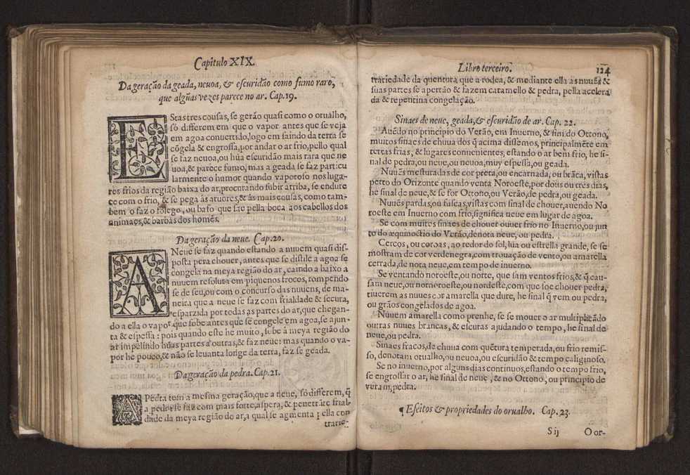 Chronographia reportorio dos tempos, no qual se contem VI. partes, s. dos tempos, esphera, cosmographia, & arte da navegao, astrologia rustica, & dos tempos, & pronosticao dos eclipses, cometas, & samenteiras. O calendario romano, c os eclypses ate 630. E no fim o uso, & fabrica da balhestilha, & quadrante gyometrico, com hum tratado dos relogios 140