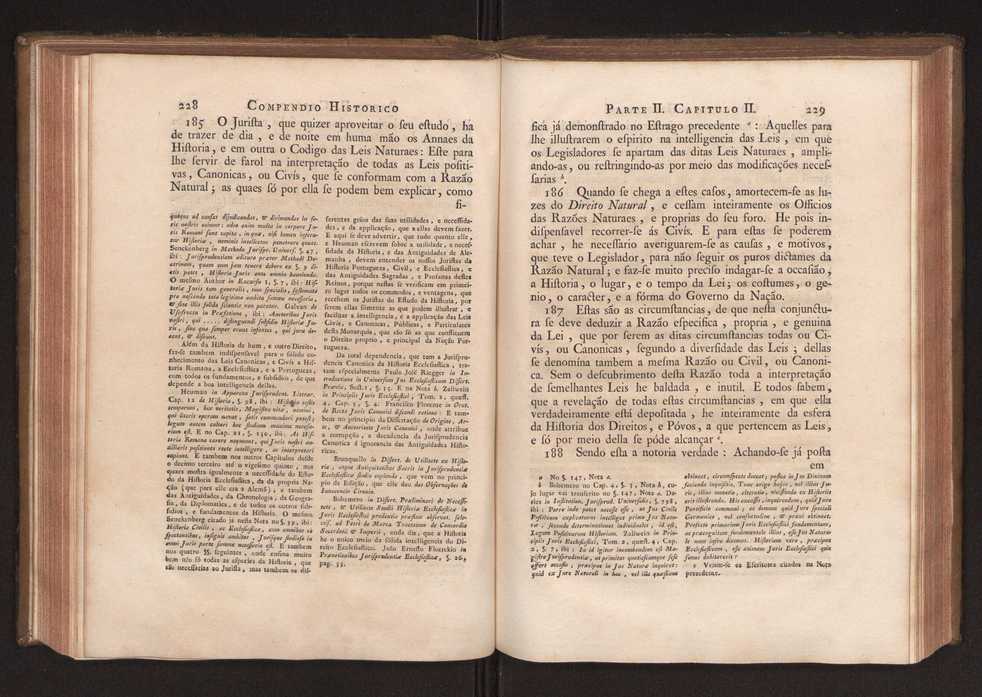 Compendio historico do estado da Universidade de Coimbra no tempo da invaso dos denominados jesuitas e dos estragos feitos nas sciencias e nos professores, e directores que a regiam pelas maquinaes, e publicaes dos novos estatutos por elles fabricados 127