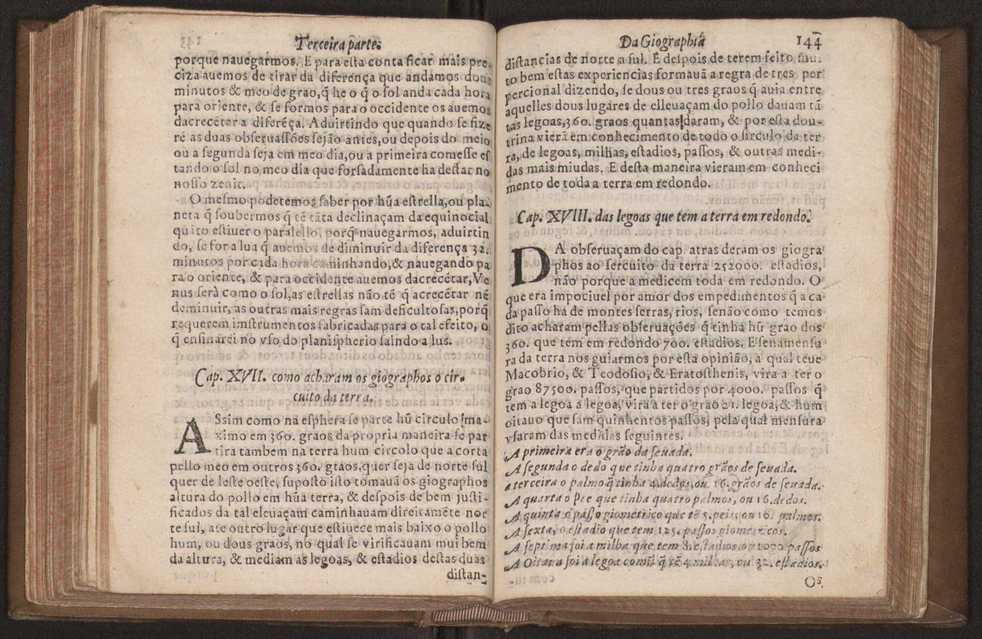 Chronographia reportorio dos tempos, no qual se contem VI. partes, s. dos tempos, esphera, cosmographia, & arte da navegao, astrologia rustica, & dos tempos, & pronosticao dos eclipses, cometas, & samenteiras. O calendario romano, c os eclypses ate 630. E no fim o uso, & fabrica da balhestilha, & quadrante gyometrico, com hum tratado dos relogios 156