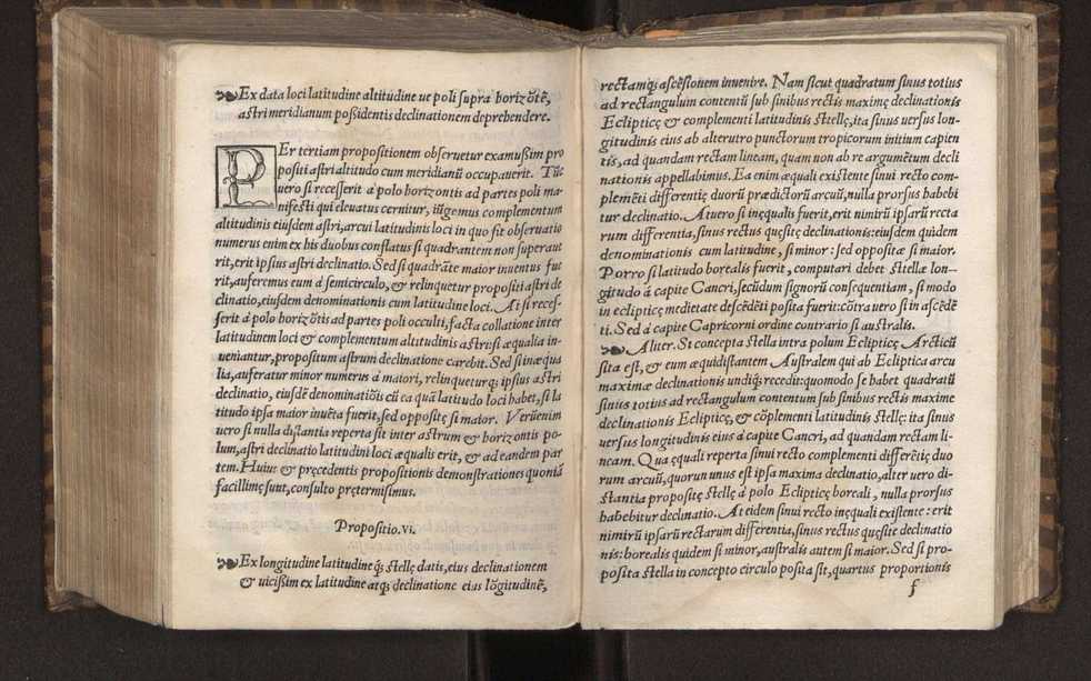 Petri Nonii Salacie[n]sis, De Crepusculis liber unus, nu[n]c rece[n]s & natus et editus. Item Allacen Arabis vetustissimi, de causis crepusculorum liber unus, a Gerardo Cremonensi iam olim latinitate donatus, nunc vero omniu[m] primum in lucem editus 21