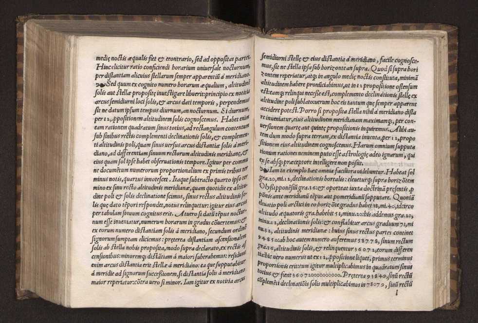 Petri Nonii Salacie[n]sis, De Crepusculis liber unus, nu[n]c rece[n]s & natus et editus. Item Allacen Arabis vetustissimi, de causis crepusculorum liber unus, a Gerardo Cremonensi iam olim latinitate donatus, nunc vero omniu[m] primum in lucem editus 41