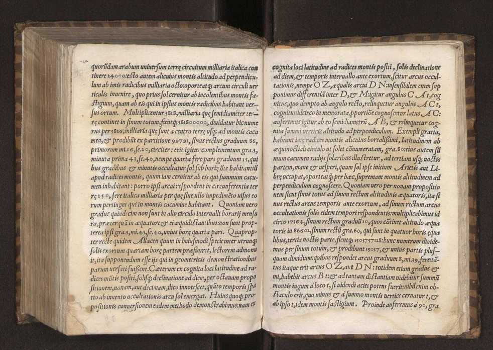 Petri Nonii Salacie[n]sis, De Crepusculis liber unus, nu[n]c rece[n]s & natus et editus. Item Allacen Arabis vetustissimi, de causis crepusculorum liber unus, a Gerardo Cremonensi iam olim latinitate donatus, nunc vero omniu[m] primum in lucem editus 63