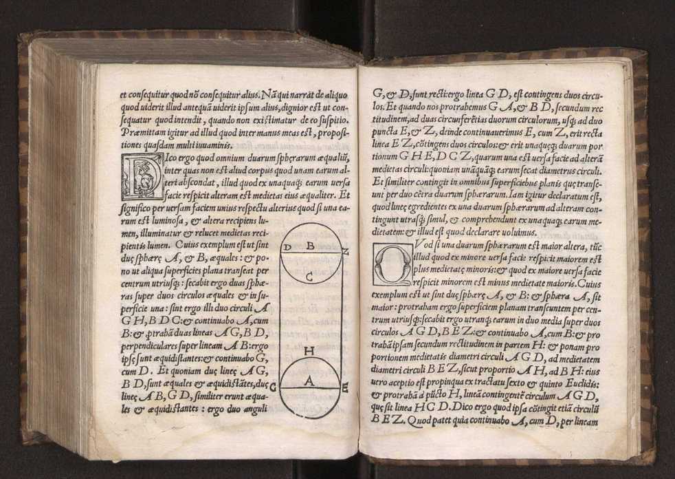 Petri Nonii Salacie[n]sis, De Crepusculis liber unus, nu[n]c rece[n]s & natus et editus. Item Allacen Arabis vetustissimi, de causis crepusculorum liber unus, a Gerardo Cremonensi iam olim latinitate donatus, nunc vero omniu[m] primum in lucem editus 67